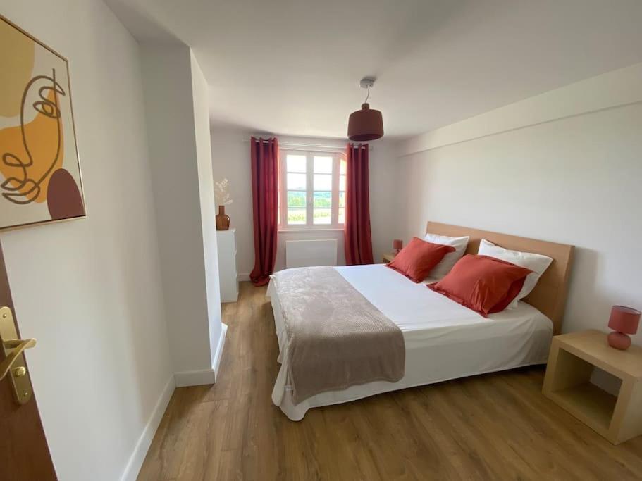 Chai Nous ! Maison Renovee Sur Un Domaine Viticole Proche De Saint Emilion ガルドガン＝エ＝トゥルティラック エクステリア 写真