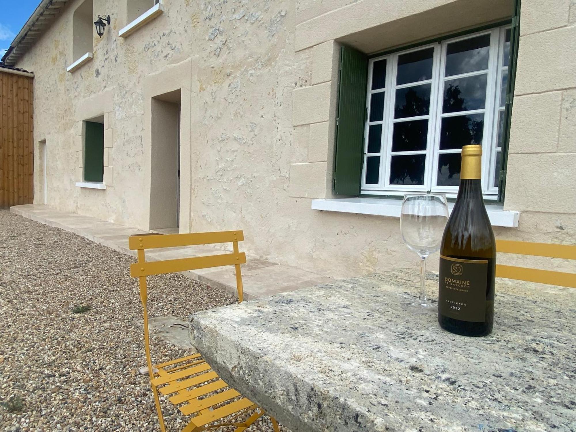 Chai Nous ! Maison Renovee Sur Un Domaine Viticole Proche De Saint Emilion ガルドガン＝エ＝トゥルティラック エクステリア 写真
